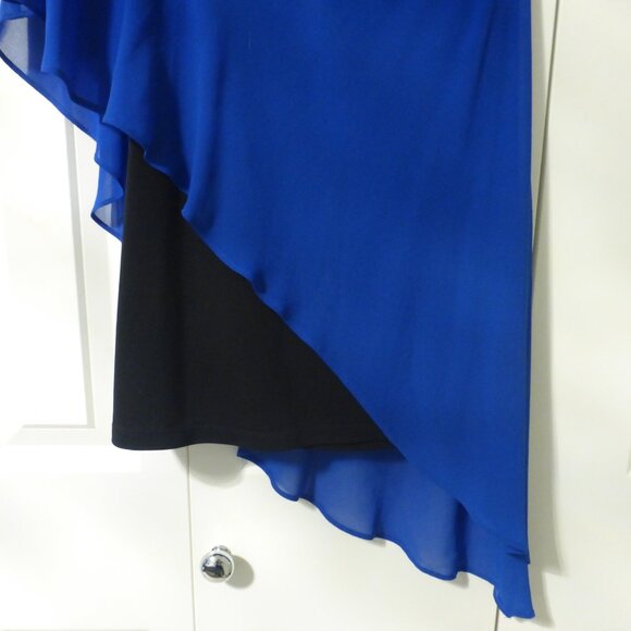 LE CHATEAU royal blue and black one shoulder chiffon top - Picture 3 of 10
